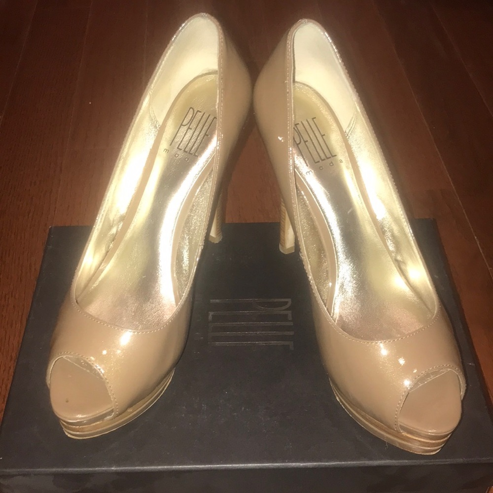 Pelle moda Pumps